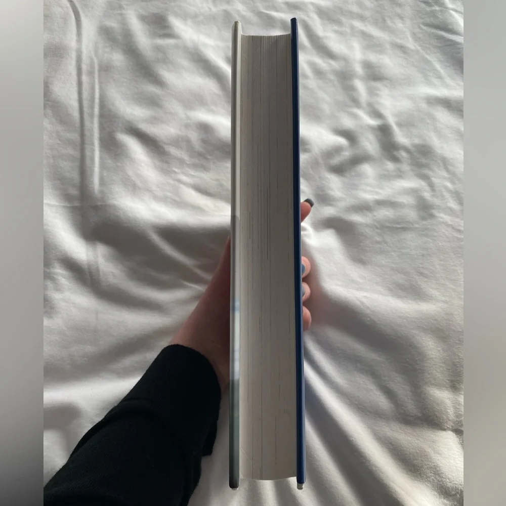 🫧4/$25 YA Books, Between the Lines by Jodi Picoult - Picture 8 of 8